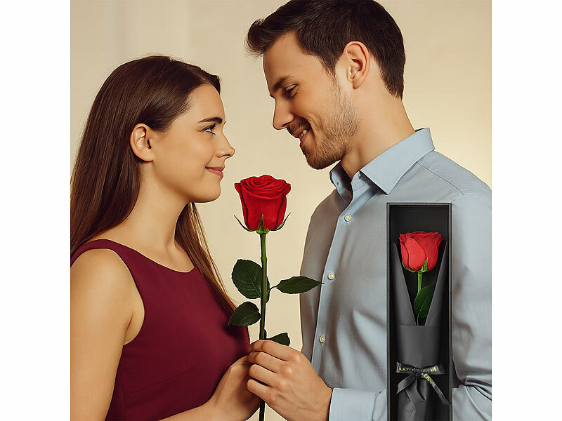 ; Damen Halsketten mit Blattgold-Anhängern Damen Halsketten mit Blattgold-Anhängern Damen Halsketten mit Blattgold-Anhängern